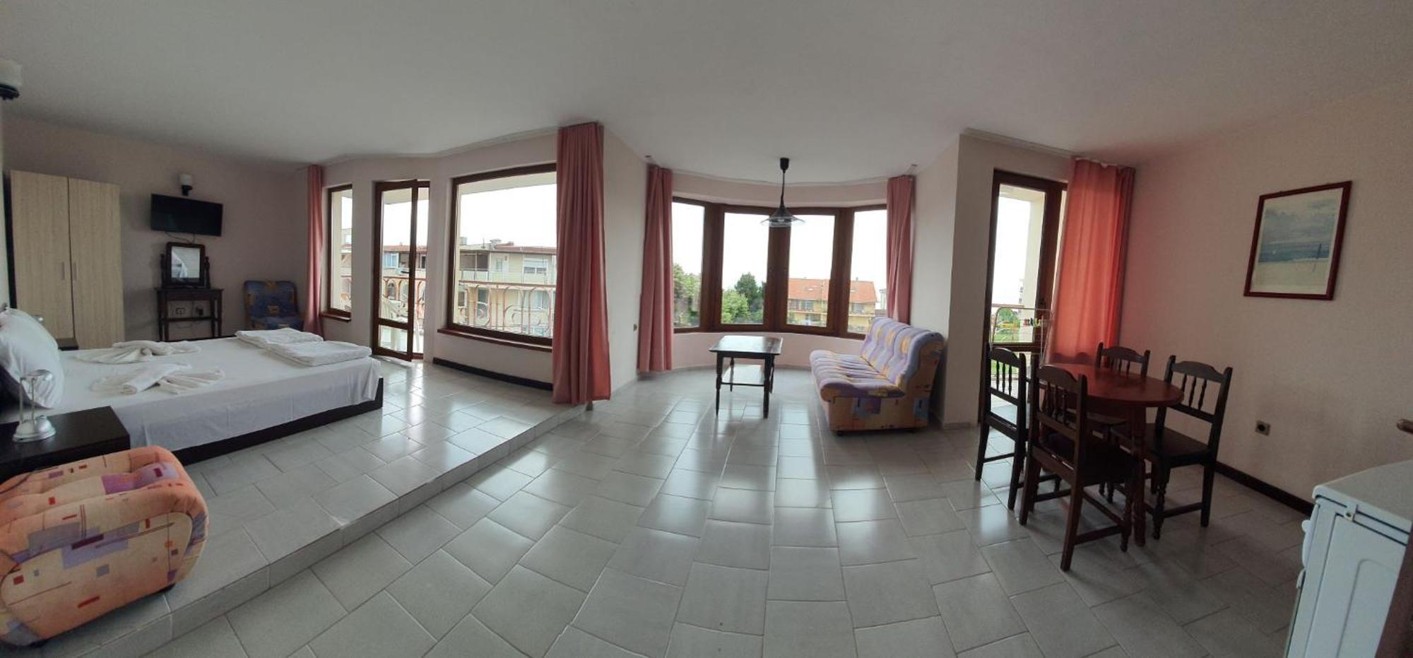 Lazur Hotel Ravda Buitenkant foto