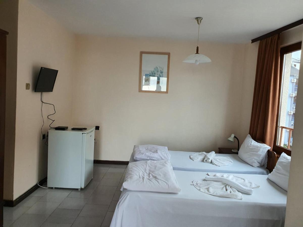 Lazur Hotel Ravda Buitenkant foto