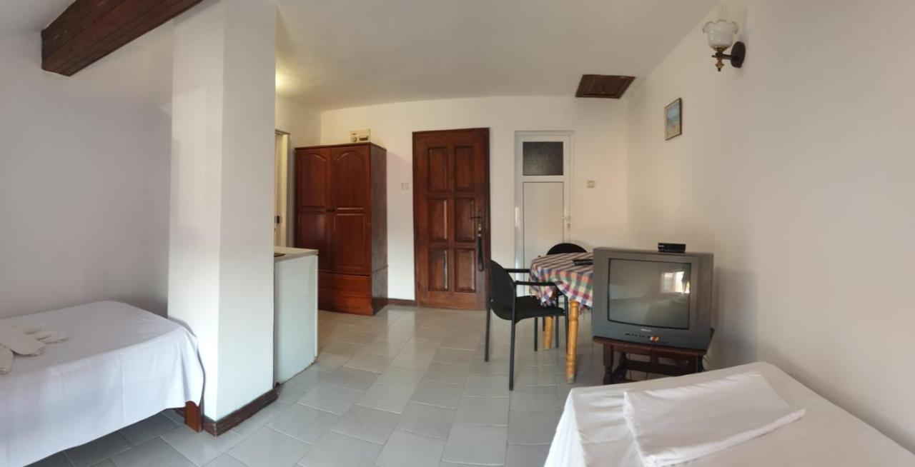 Lazur Hotel Ravda Buitenkant foto